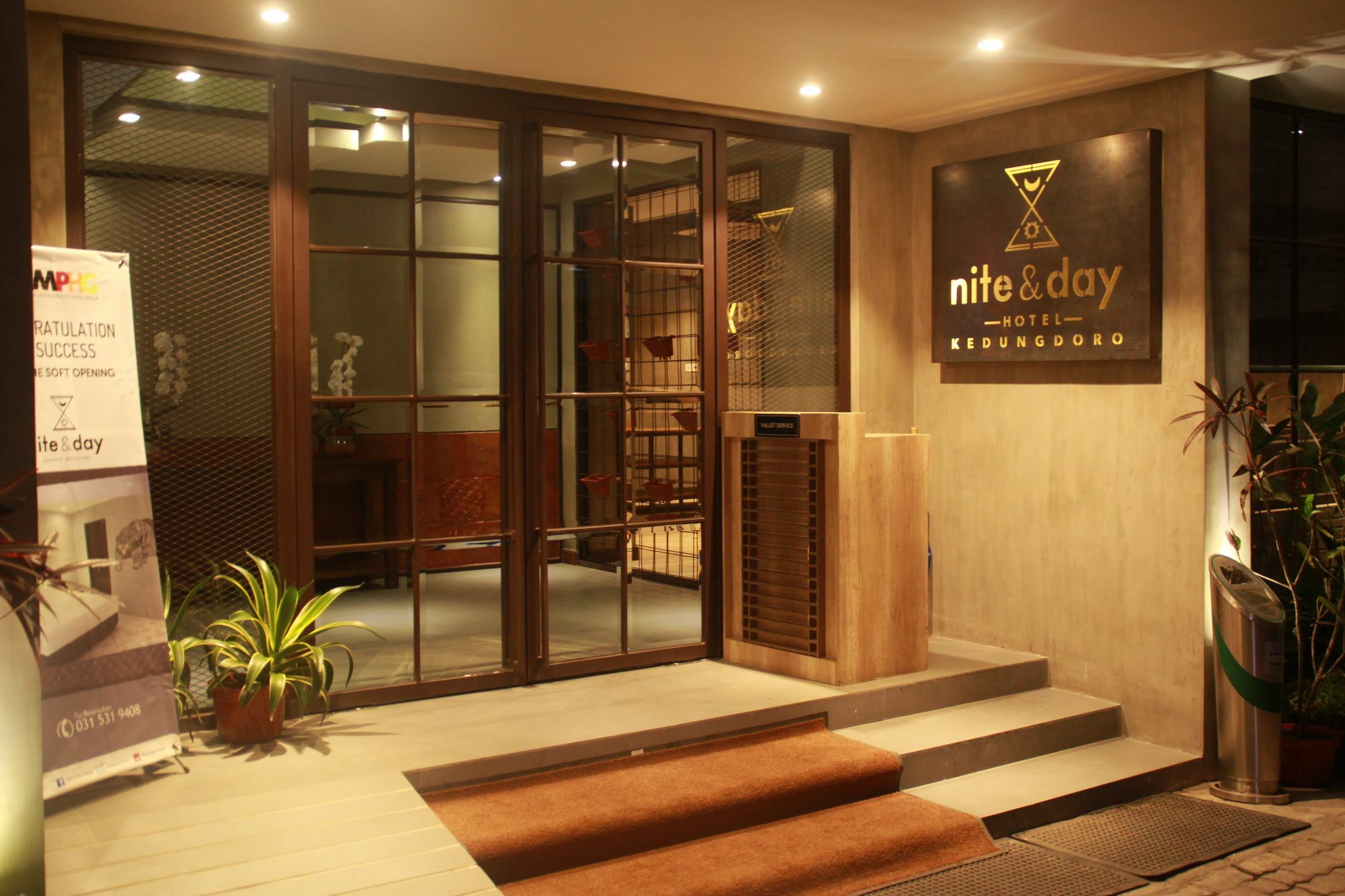 Nite & Day Surabaya - Kedungdoro Hotell Exteriör bild